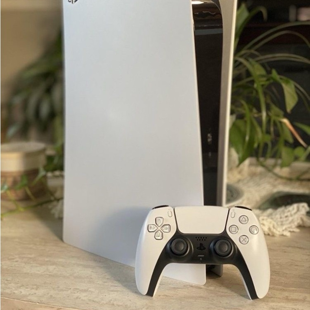 Ps5 - Picture 2 of 2